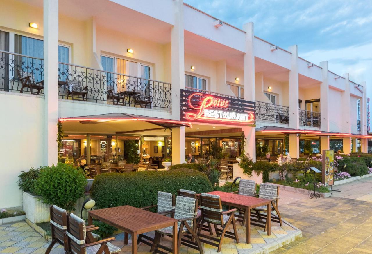 Lotus Family Hotel - Free Parking 써니비치 외부 사진