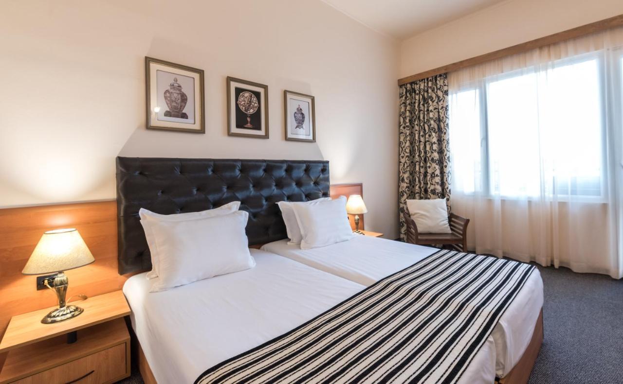 Lotus Family Hotel - Free Parking 써니비치 외부 사진
