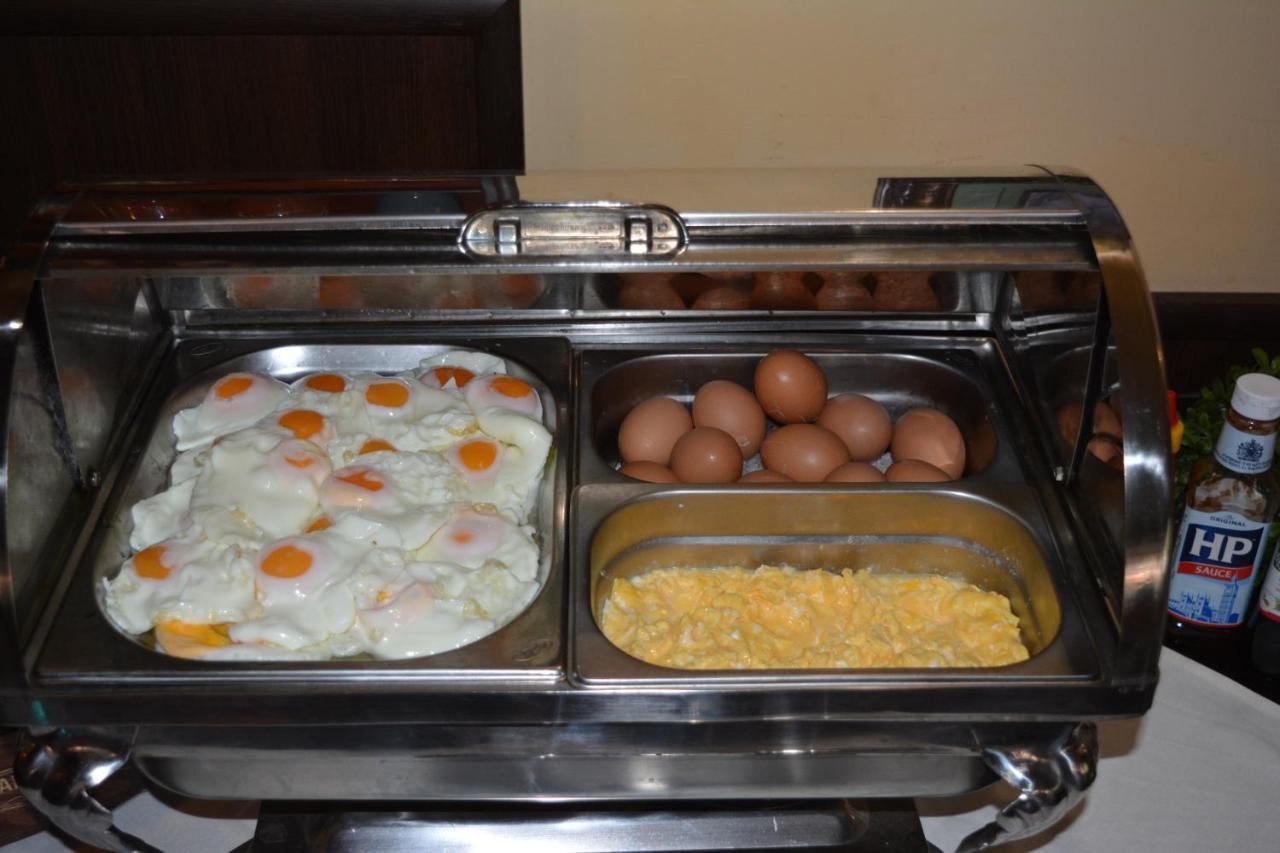 Lotus Family Hotel - Free Parking 써니비치 외부 사진